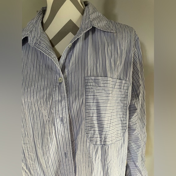 Free People button up. Tie back. Medium. - Picture 2 of 6